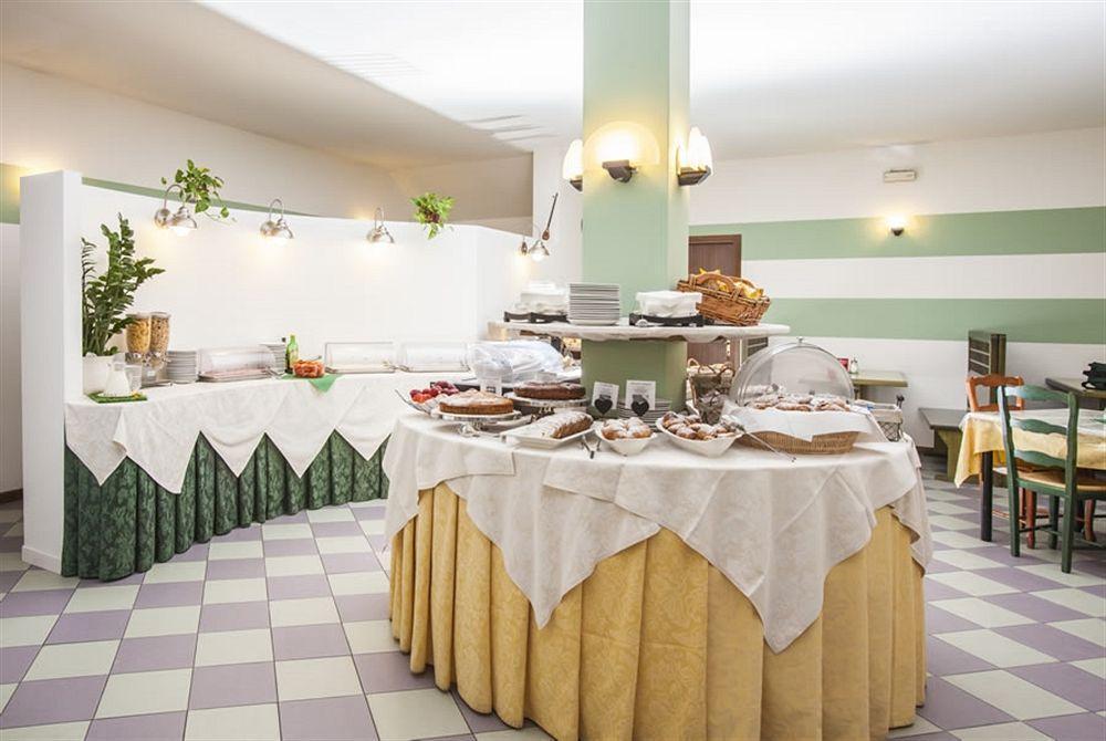 Hotel Sofia Lido di Jesolo Eksteriør bilde