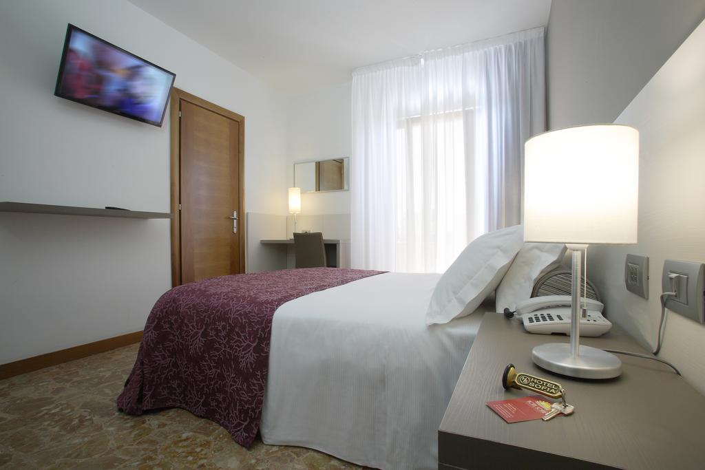 Hotel Sofia Lido di Jesolo Eksteriør bilde