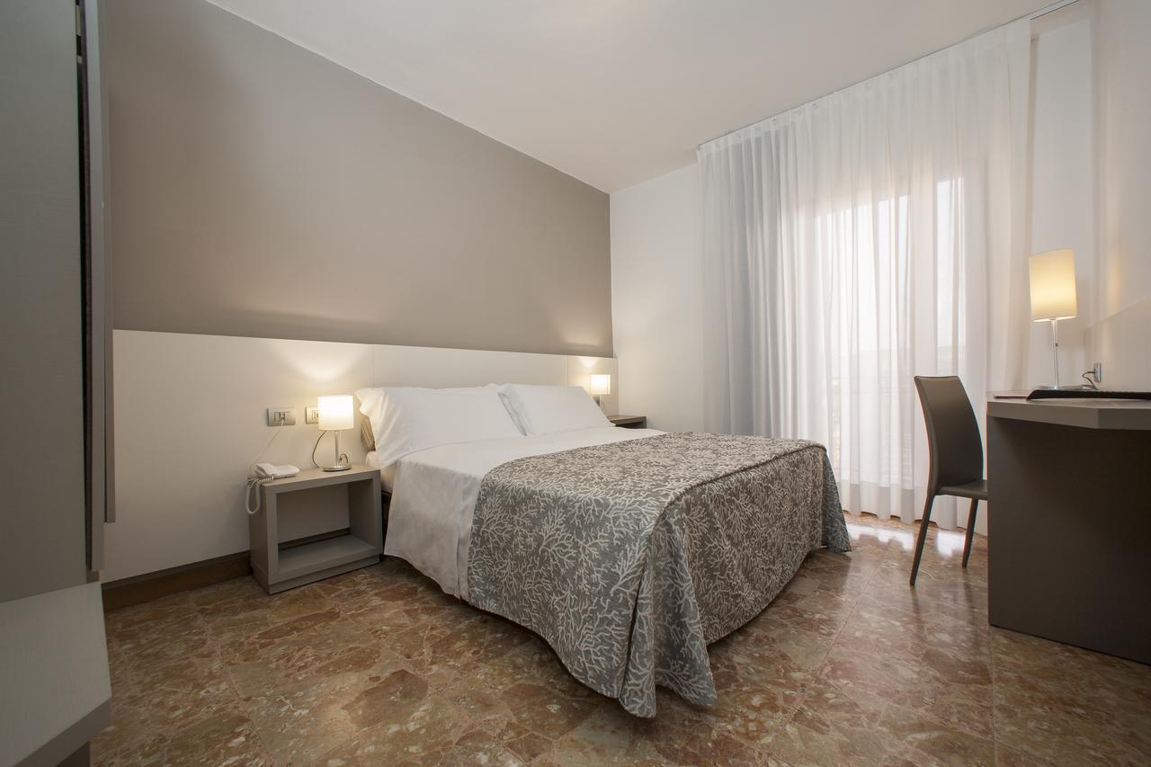 Hotel Sofia Lido di Jesolo Eksteriør bilde