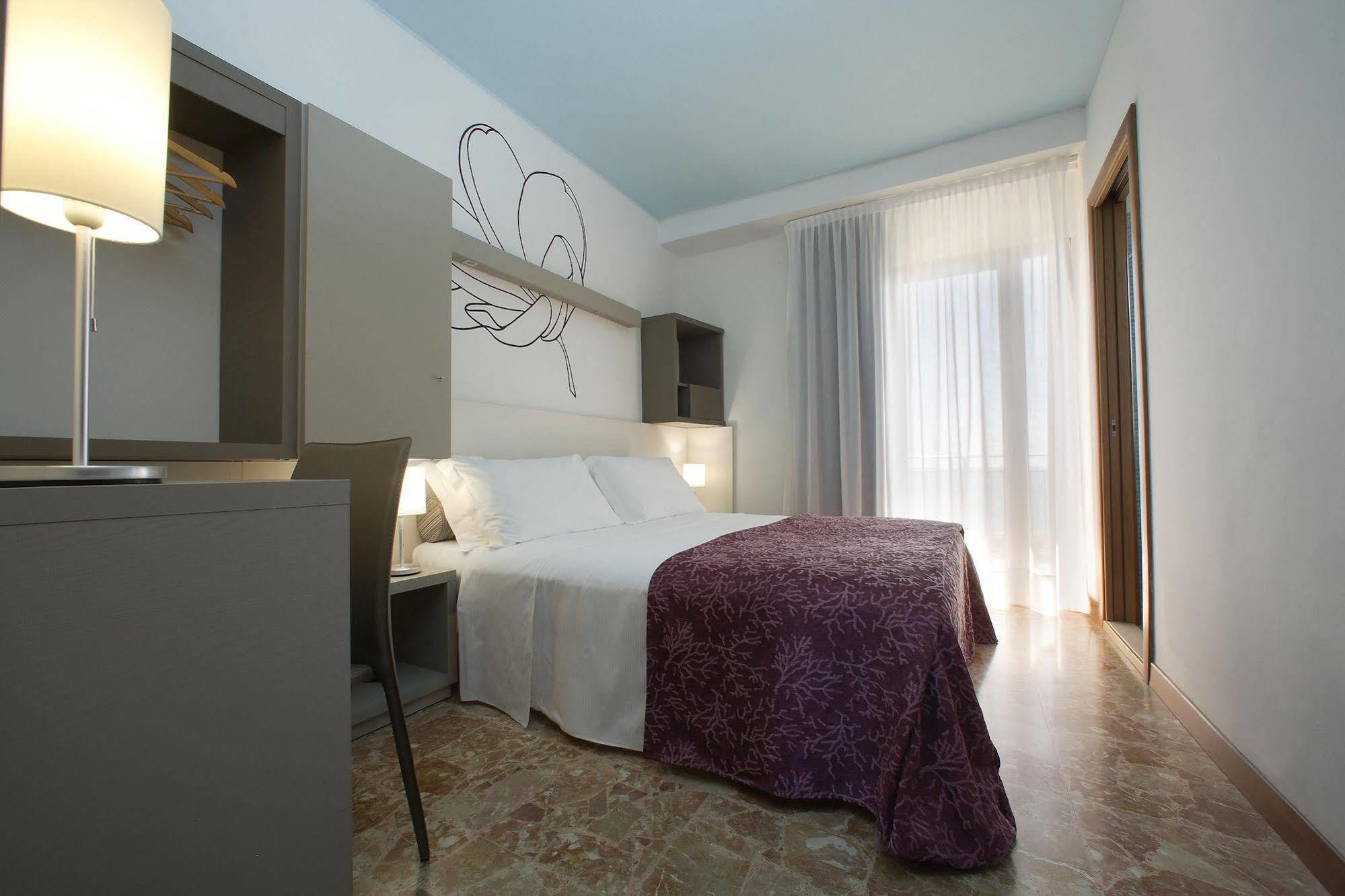 Hotel Sofia Lido di Jesolo Eksteriør bilde