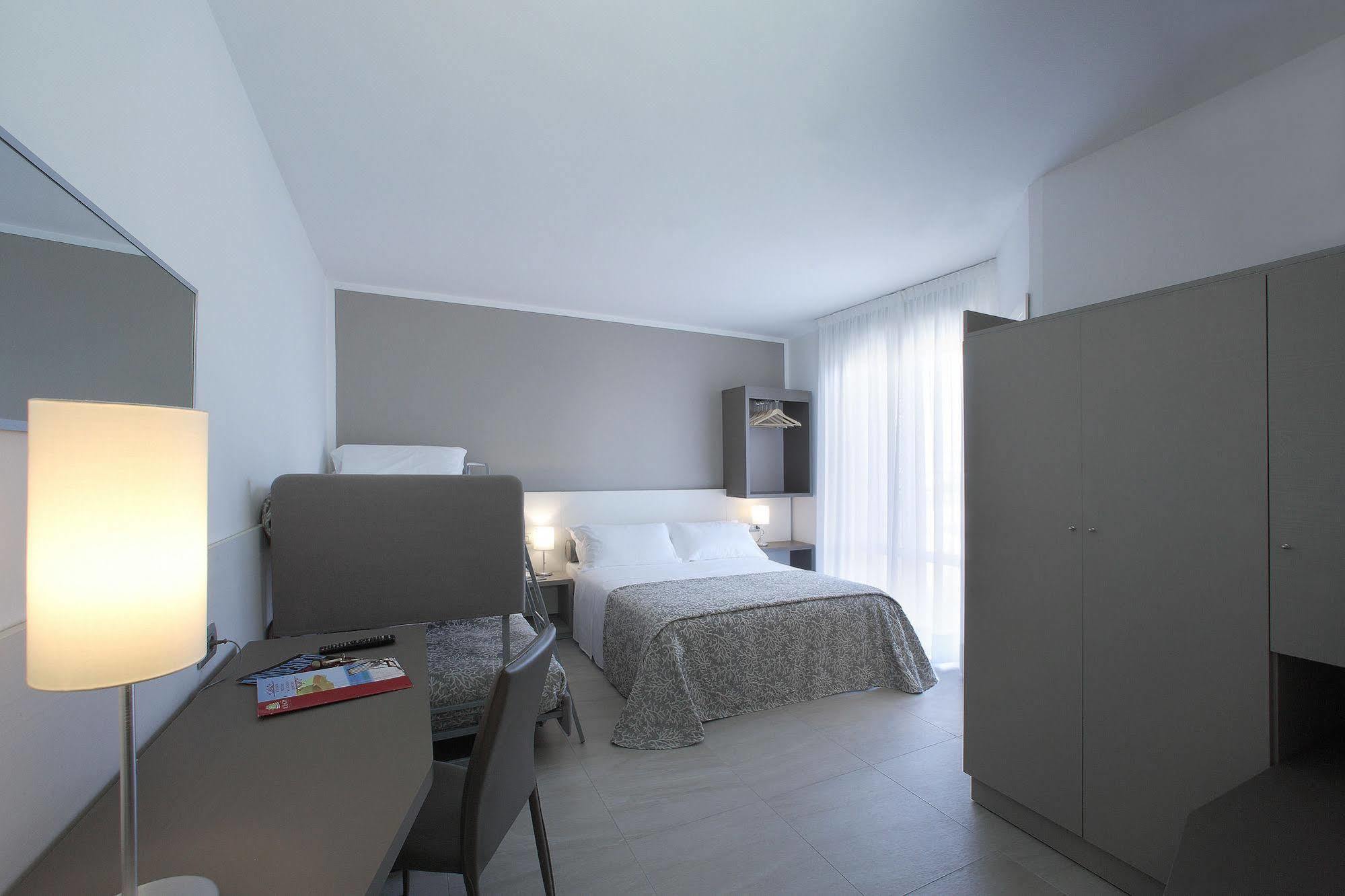 Hotel Sofia Lido di Jesolo Eksteriør bilde