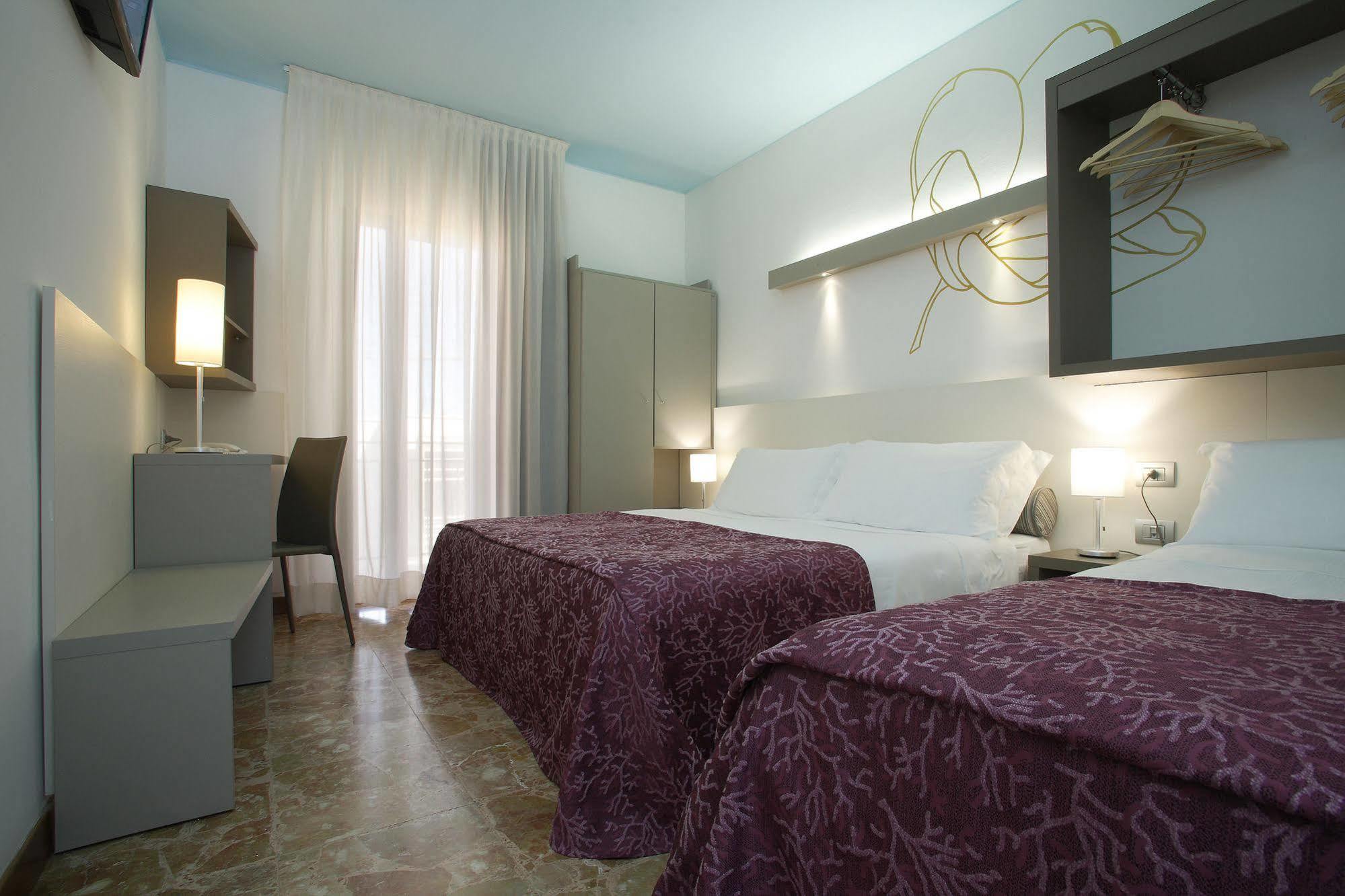 Hotel Sofia Lido di Jesolo Eksteriør bilde