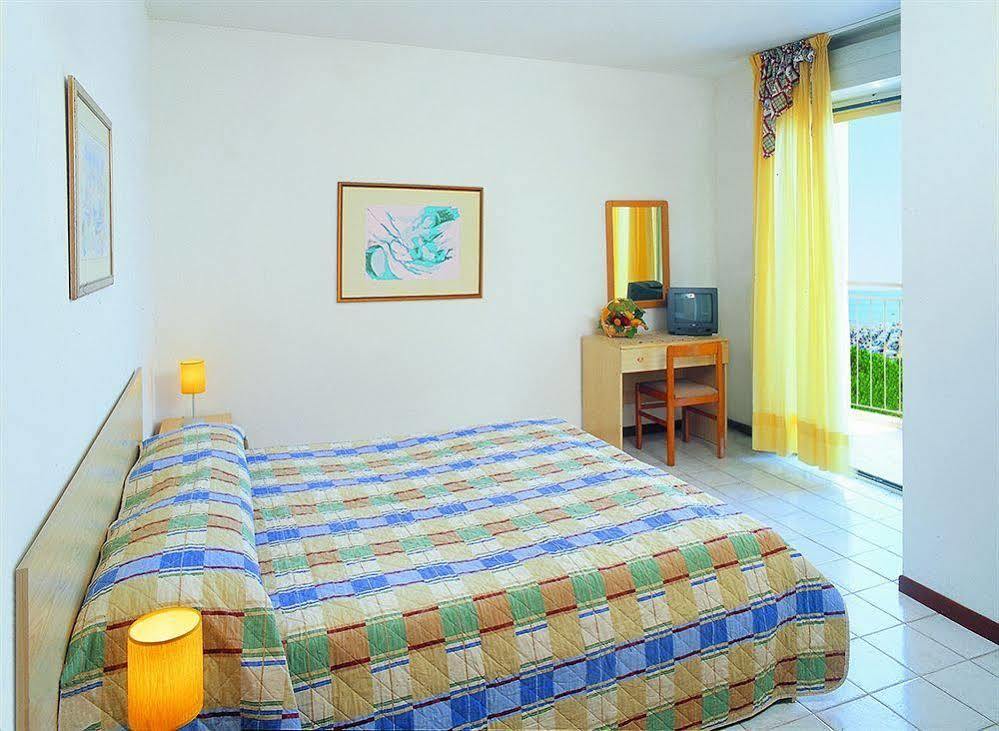 Hotel Sofia Lido di Jesolo Eksteriør bilde