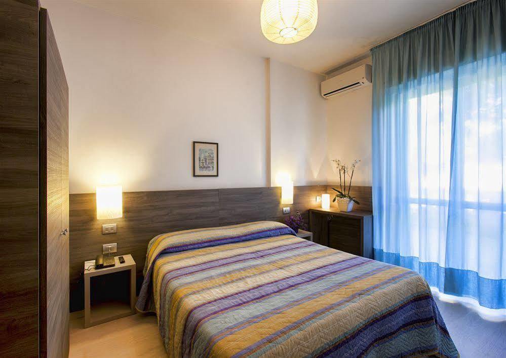 Hotel Sofia Lido di Jesolo Eksteriør bilde